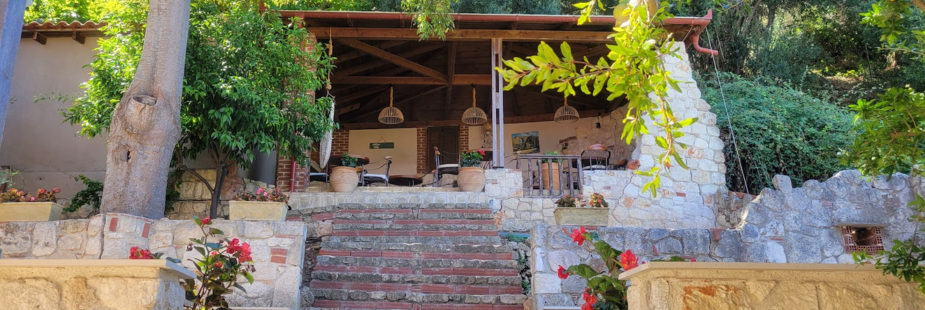 The Beach House, Кассандра — фото 1