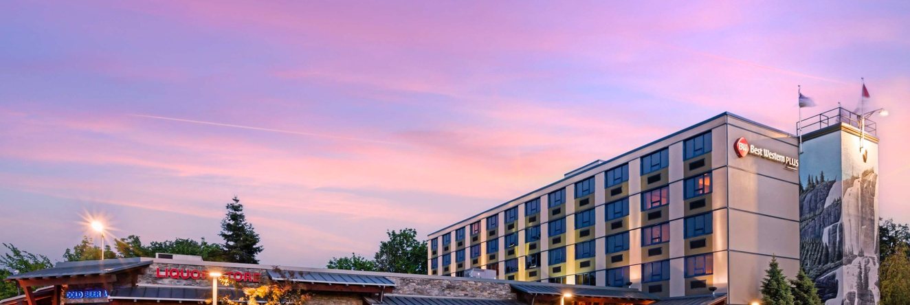 Best Western Plus Barclay Hotel, 艾伯尼港 — 照片 1