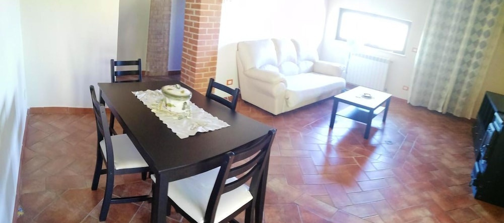 Apartment With One Bedroom In Caltanissetta, With Wonderful Mountain View, Enclosed Garden And Wifi, Кальтаниссетта — фото 1