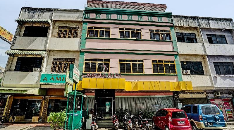 Oyo 91805 Hotel Wisma Bari, 万由马士 — 照片 1