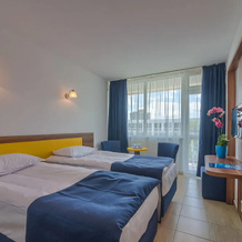 Hotel Narcis, 萨图尔恩 — 照片 3