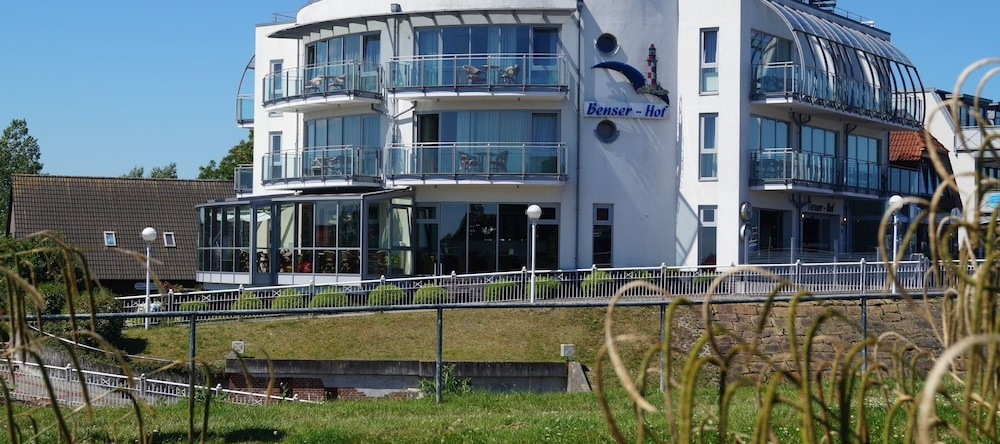 Nordseehotel Benser Hof, 埃森斯 — 照片 1