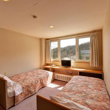 Oze Iwakura Resort Hotel, Katashina — photo 3