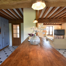 Spacious Mansion in Vinzelles With Swimming Pool, 尚特尔 — 照片 4