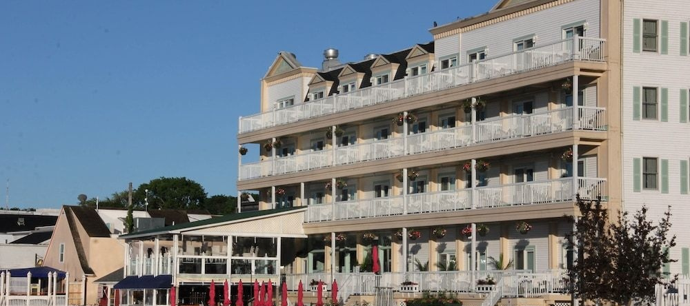 Chippewa Hotel Waterfront, 麦基诺岛 — 照片 1