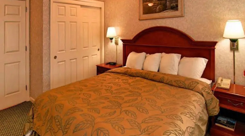 Ramada Limited San Francisco Airport West San Brun, Сан-Бруно — фото 1