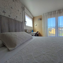 Hotel Puerto Arnela, 卡马里尼亚斯 — 照片 3