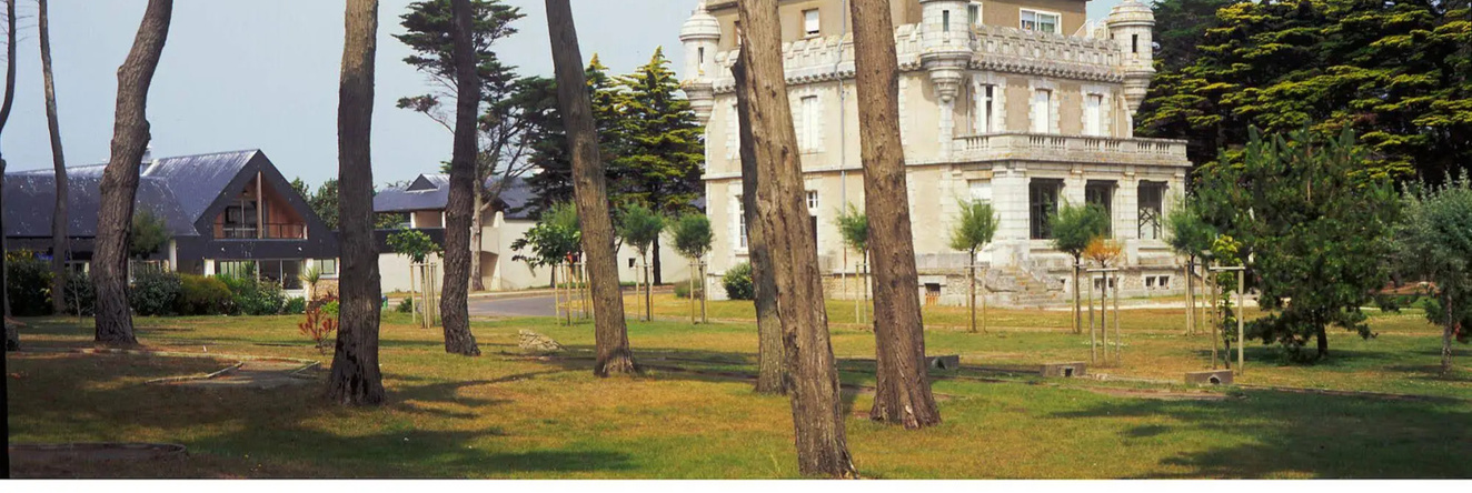 Domaine De Port Aux Rocs, 勒克鲁瓦西克 — 照片 1