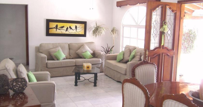 Casa Burgos 2, Tres de Mayo — photo 1