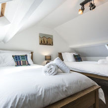 Foxglove - Luxurious Barn Conversion, 蒂尔斯克罗斯 — 照片 3