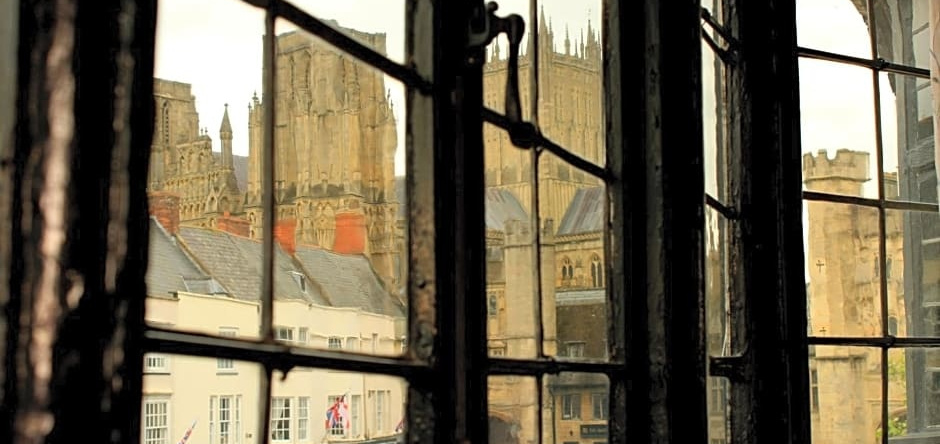 The Crown at Wells, Somerset, Wells — photo 1