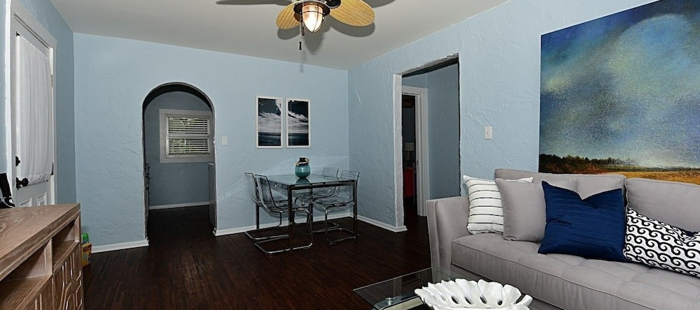 Conch Shell Cottage Unit 2, West Palm Beach — photo 1