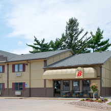 Super 8 by Wyndham Pella, Pella — photo 2