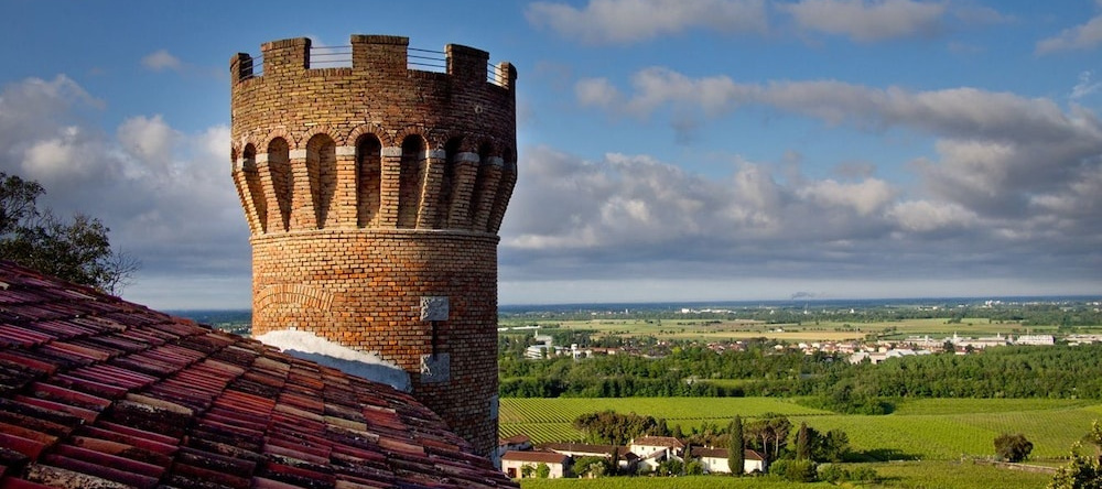 Castello Di Buttrio, Буттрио — фото 1