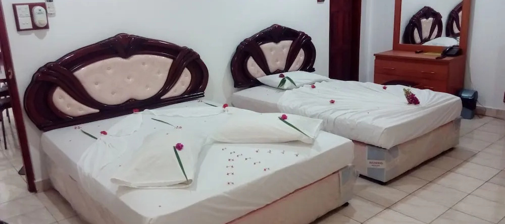 Sarathchandra Tourist Guest House, 恩比利皮蒂亚 — 照片 1