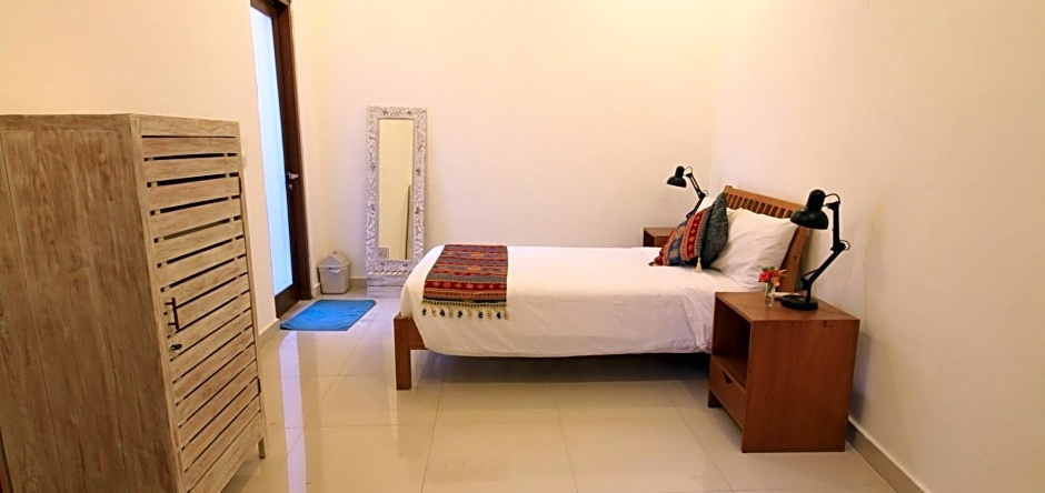 MAHAYANA 3BR VILLA BALI - Close to The Beach, Umeanyar — photo 1