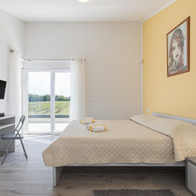 Stunning Home in Kujici With Sauna, Wifi and 5 Bedrooms, 格雷利奇 — 照片 5
