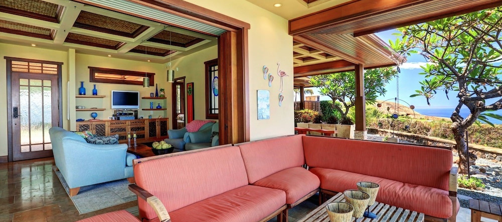 Aloha Spirit Maui 2 Bedroom Home By Redawning, Launiupoko — фото 1
