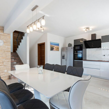 Bright Holiday Home in Jasenice With Beach Nearby, 亚塞尼采 — 照片 4