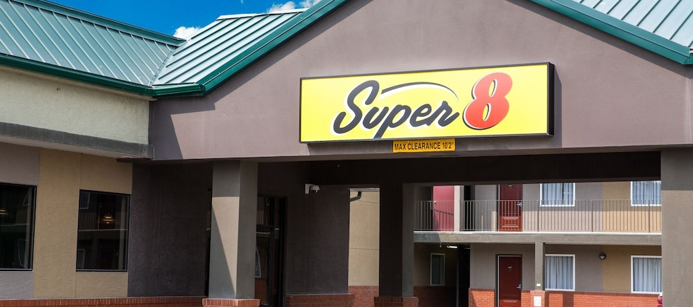 Super 8 Fox Creek, Фокс-Крик — фото 1
