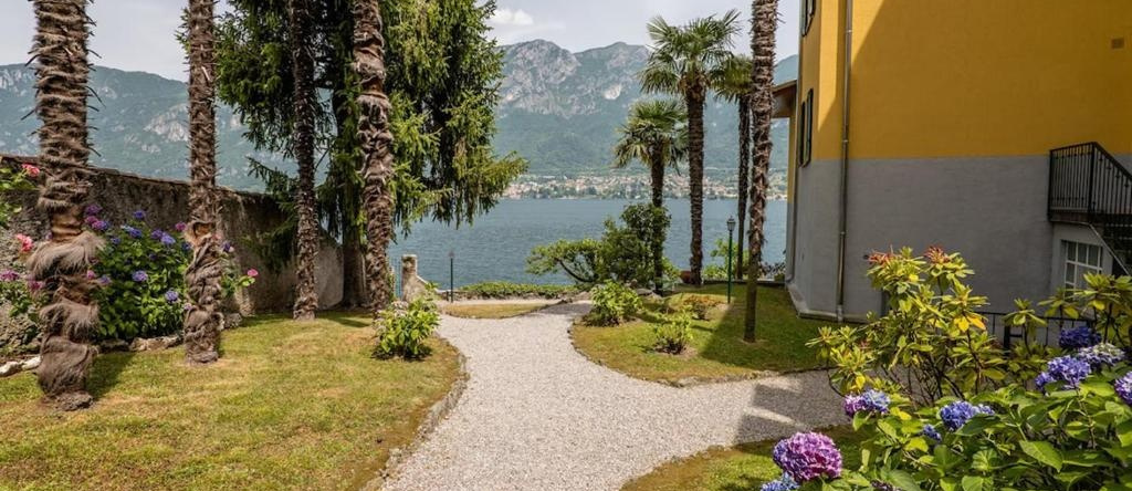 Terrace on the Lake, Vassena — photo 1