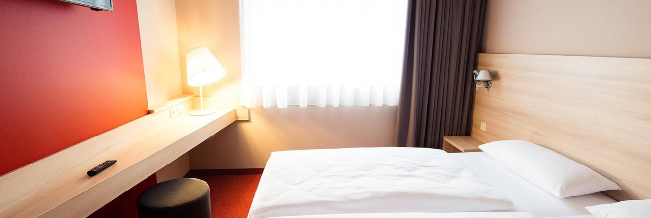 Serways Hotel Nürnberg Feucht Ost, Шварценбрук — фото 1