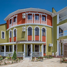 Biografiya Living quarters, 梅斯哈科 — 照片 2