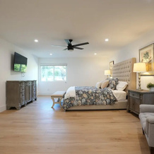 Coming Mid-April 2023! Beautifully upgraded two-story home with backyard oasis, 普拉森蒂亚 — 照片 5