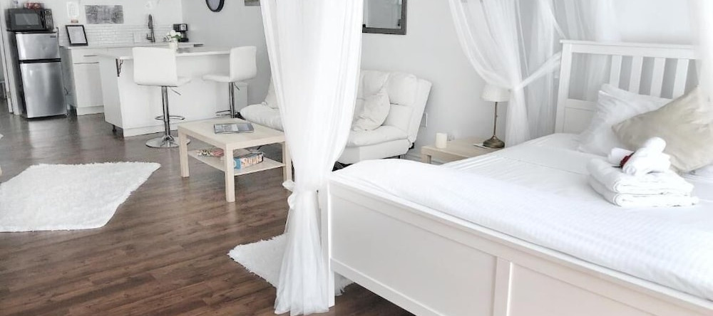 Romantic Studio Cottage, 兰姆顿海岸 — 照片 1