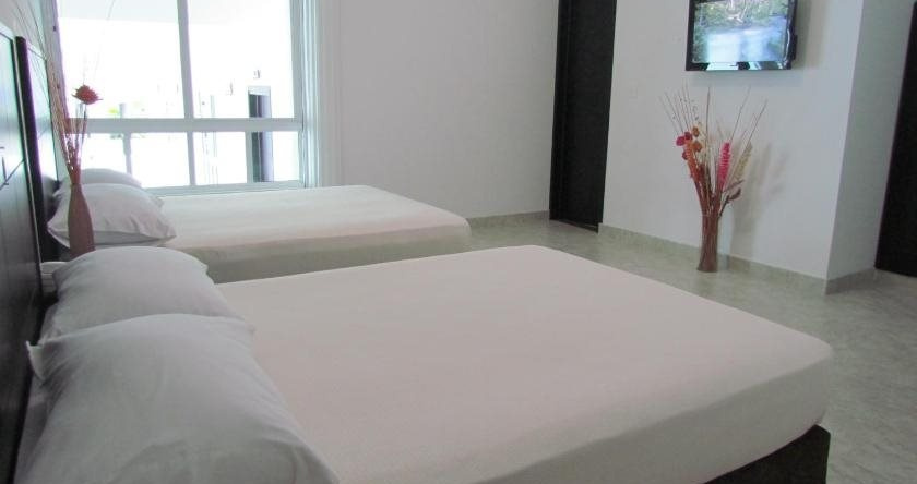 Hotel Iraqúa, 阿卡西亚斯 — 照片 1