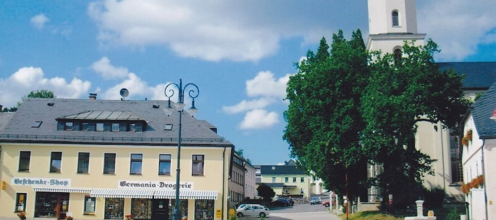 Schloß Schönberg, Bad Brambach — photo 1
