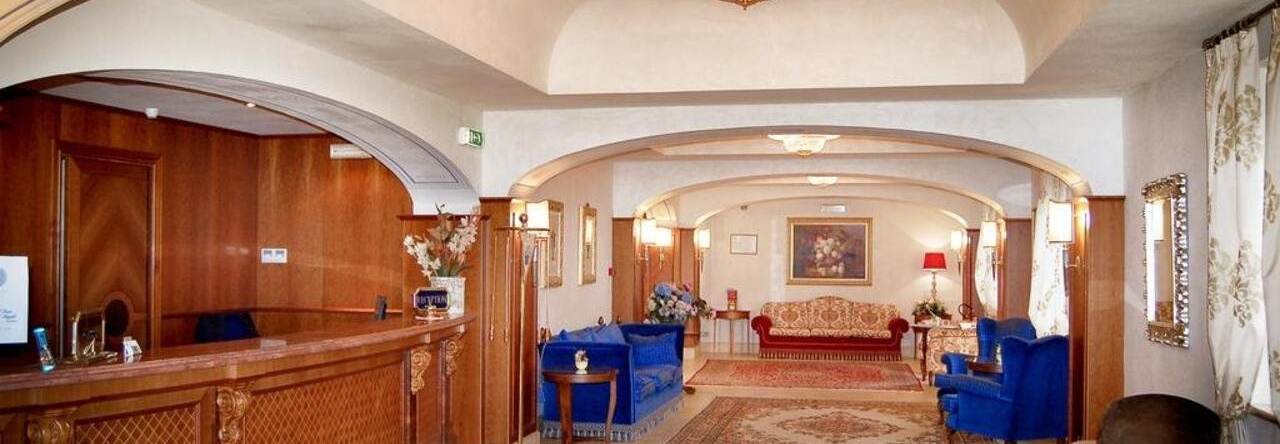 Grand Hotel Helio Cabala, 马里诺 — 照片 1