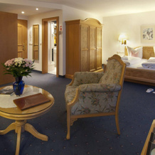 Hotel Rheinischer Hof, 加米施-帕滕基兴 — 照片 2