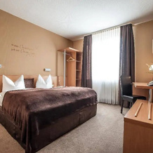 Sensconvent Hotel Michendorf, Михендорф — фото 4