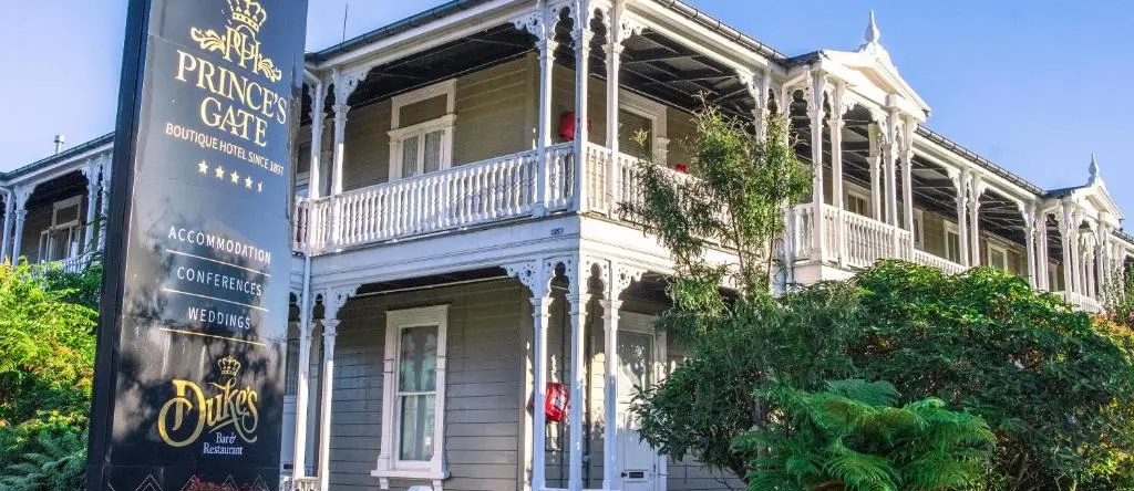 Prince's Gate Hotel, Rotorua — photo 1