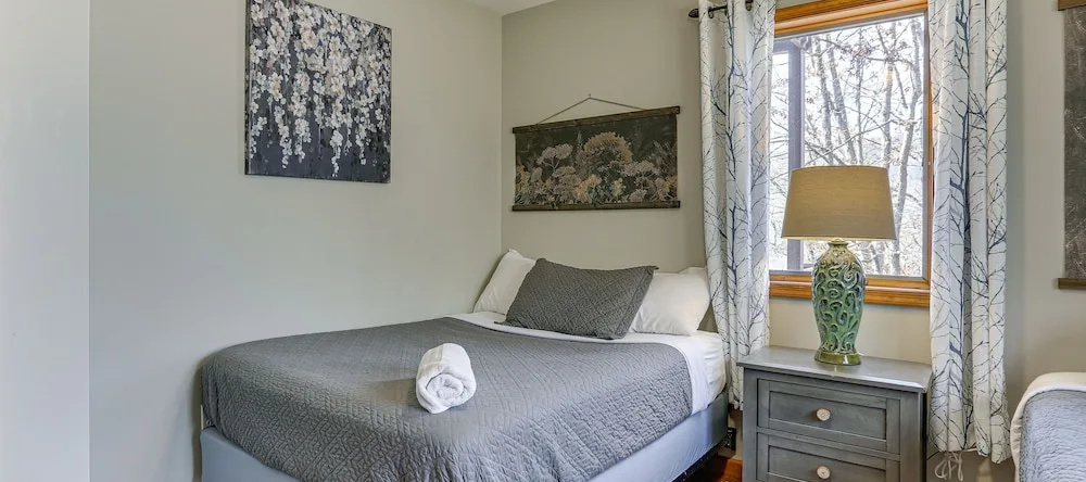 Bushkill Vacation Rental W/ Community Amenities!, Бушкилл — фото 1
