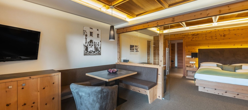 Maraias Luxury Suites & Apartments, Маллес-Веноста — фото 1