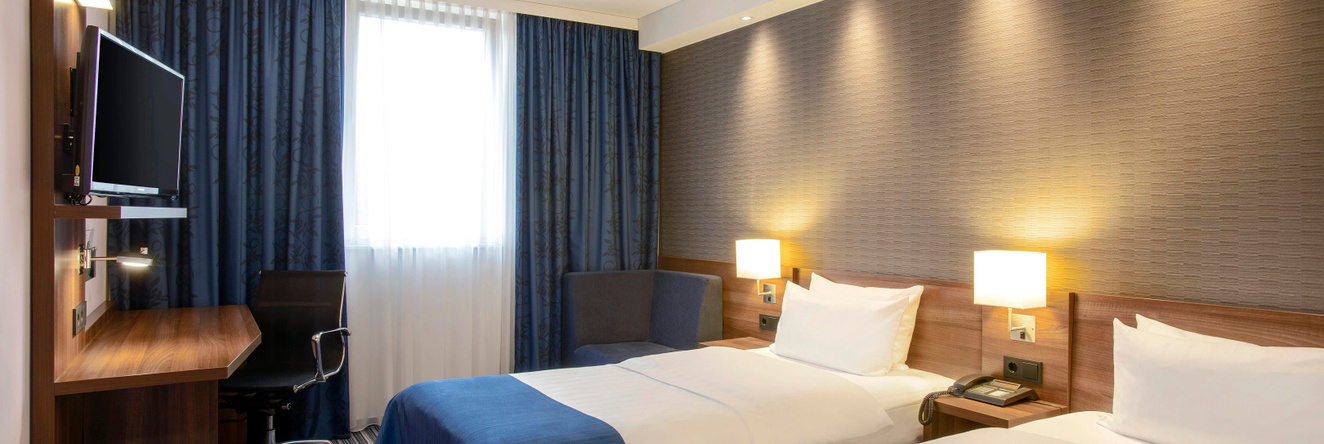 Holiday Inn Express Neunkirchen by IHG, Neunkirchen — photo 1
