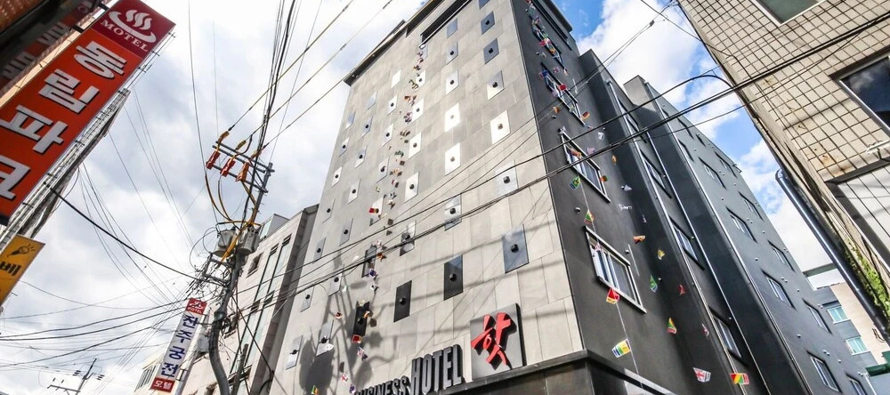 Jinju Hotel Hot, Jinju — photo 1