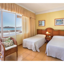 Hotel Izán Cavanna, La Manga del Mar Menor — photo 3
