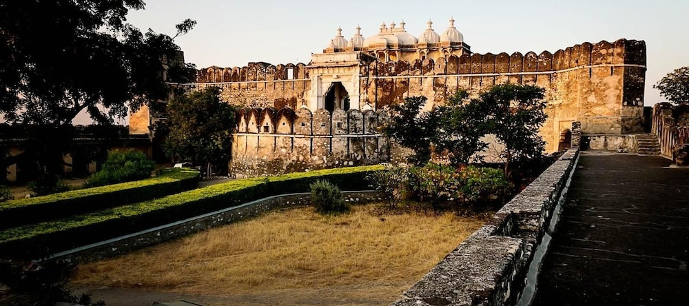 Sardargarh Heritage Hotel, 拉杰萨曼德 — 照片 1