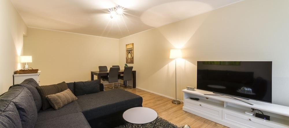 RELOC Serviced Apartments Wallisellen 36, Wallisellen — photo 1