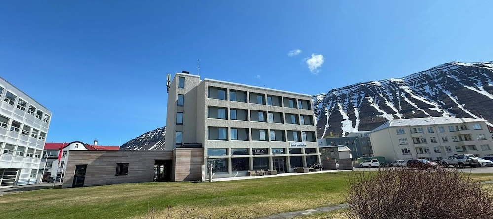 Hótel Ísafjörður, Isafjordur — photo 1