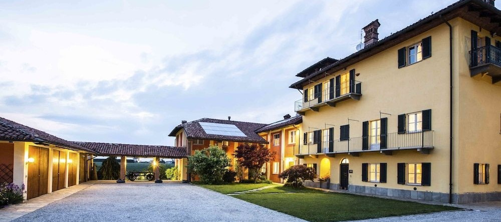 B&B Cascina Belmonte, 福萨诺 — 照片 1