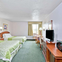 Days Inn & Suites by Wyndham Fullerton, 富勒顿 — 照片 4