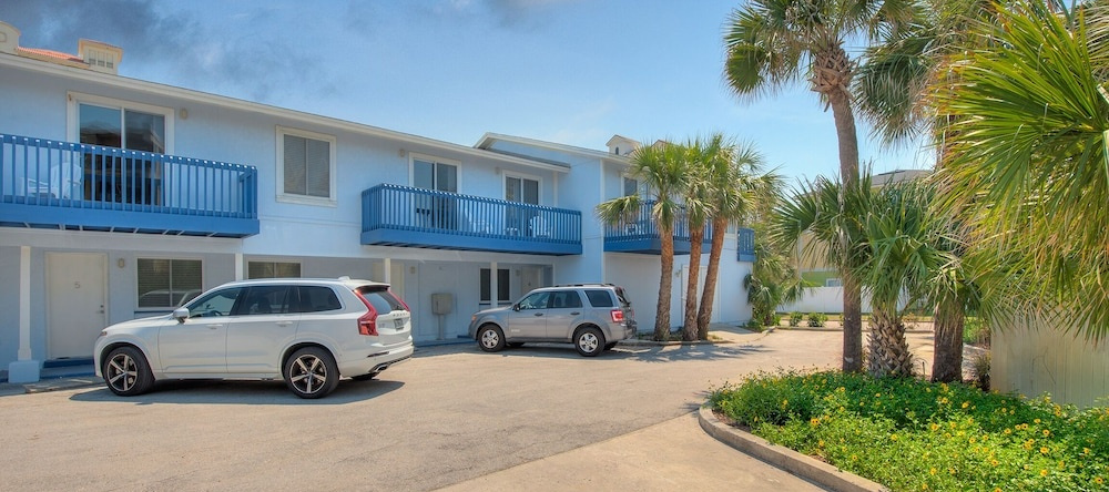 Opulent Beachfront - Feel the Sand - Hear the Wave, Jacksonville Beach — photo 1