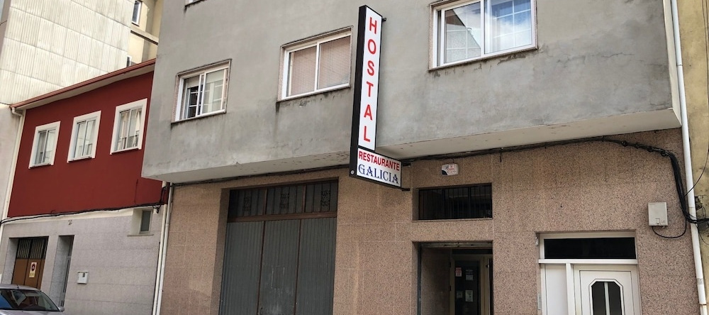 Hostal Restaurante Galicia, 蒙福特-德-莱莫斯 — 照片 1