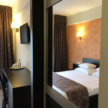 Queens Hotel, Zalau — photo 5