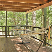 Near Trails: Cabin w/ 2-level Deck in Twain Harte, Sherwood Forest — photo 2