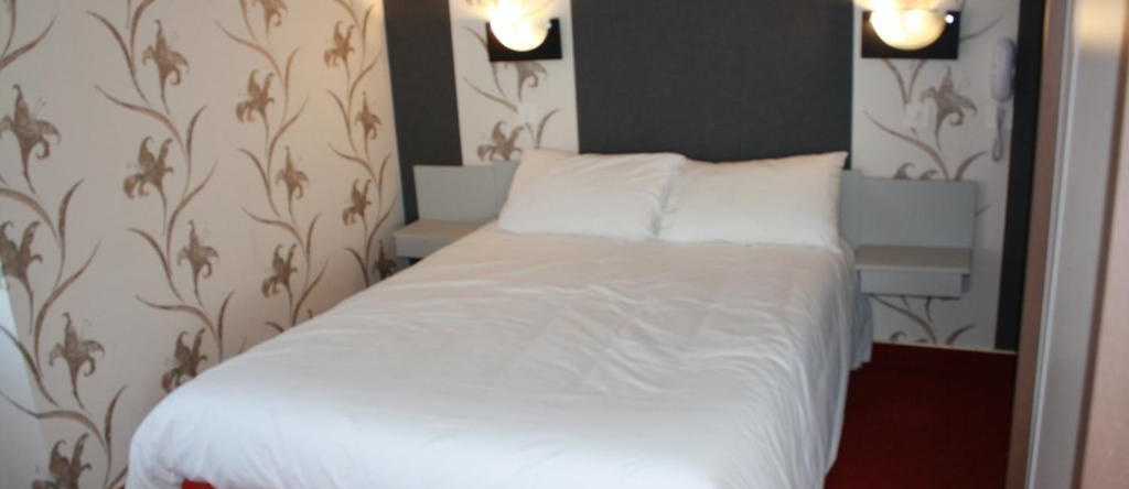 Hotel Du Touring, Saint-Cere — photo 1